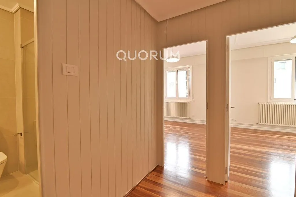 Entrée - Furnished Flat in Bilbao's Centre