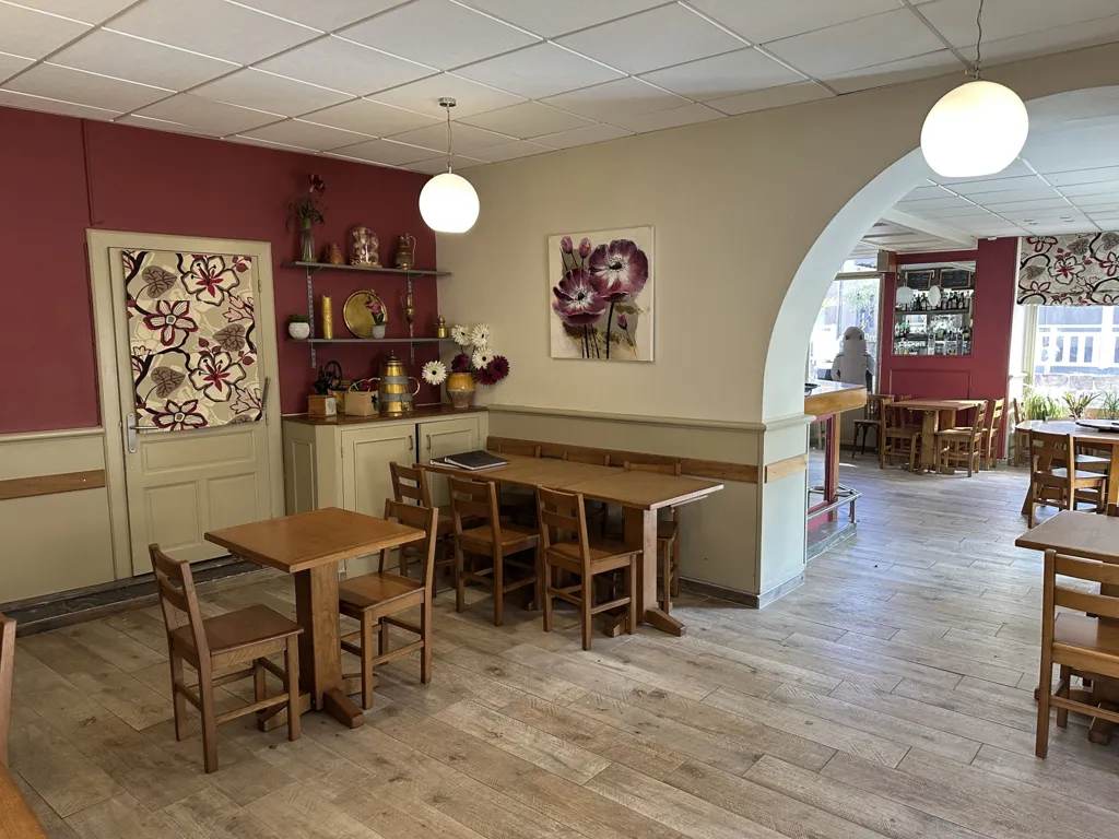 Söögituba - Restaurant Complex with Terrace in Navarrenx