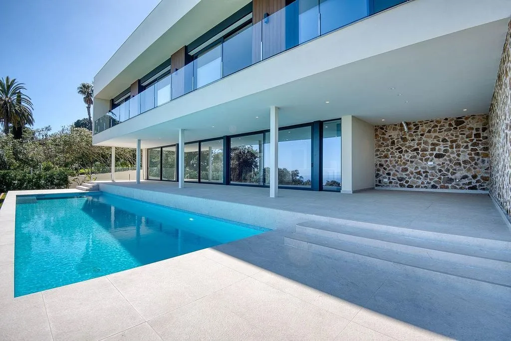 Piscine - Newly Built Villa with Sea Views in Platja d'Aro