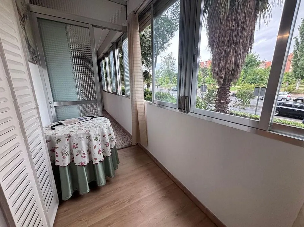balcony