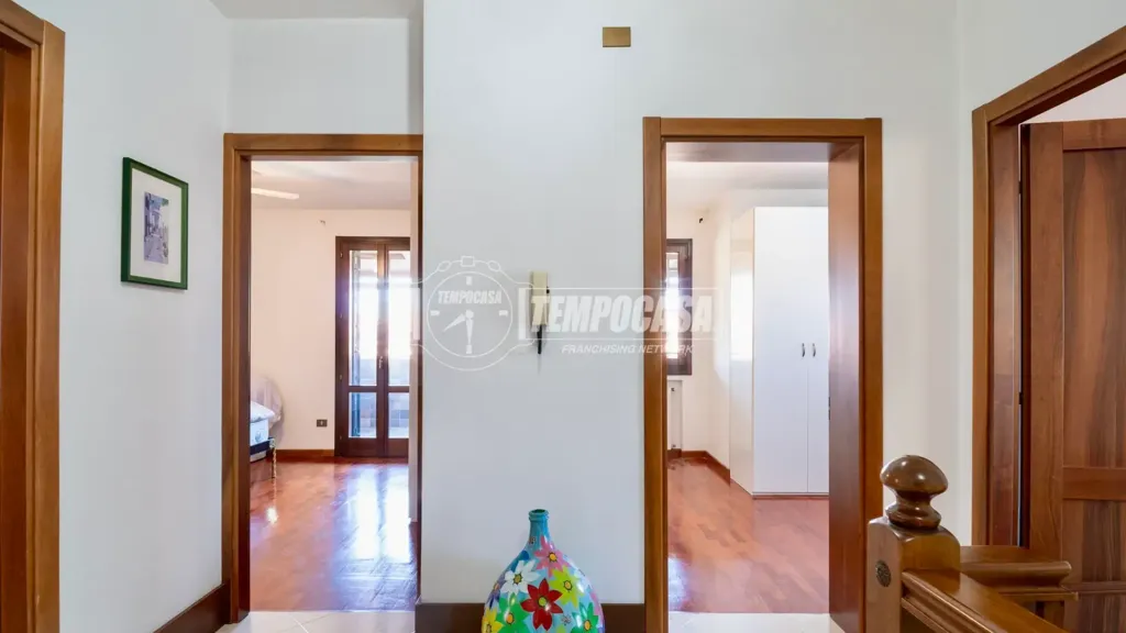 hallway_entrance