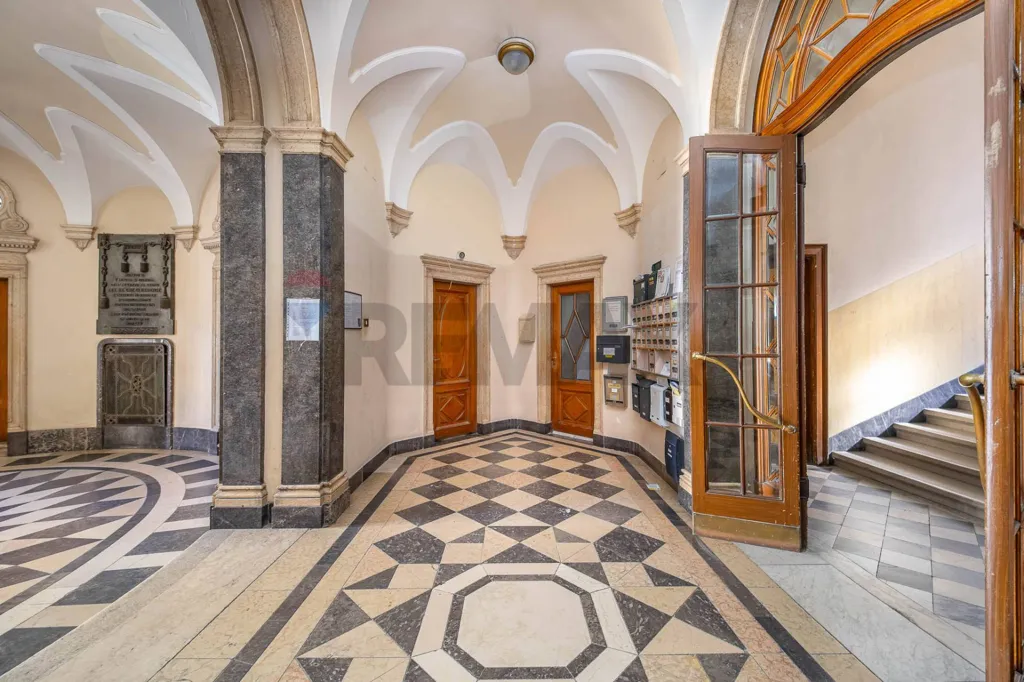 hallway_entrance