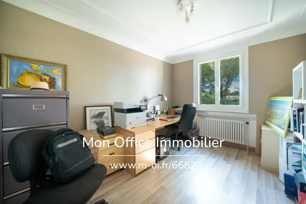 Kabinet - Charming Villa with Pool on Rove Heights
