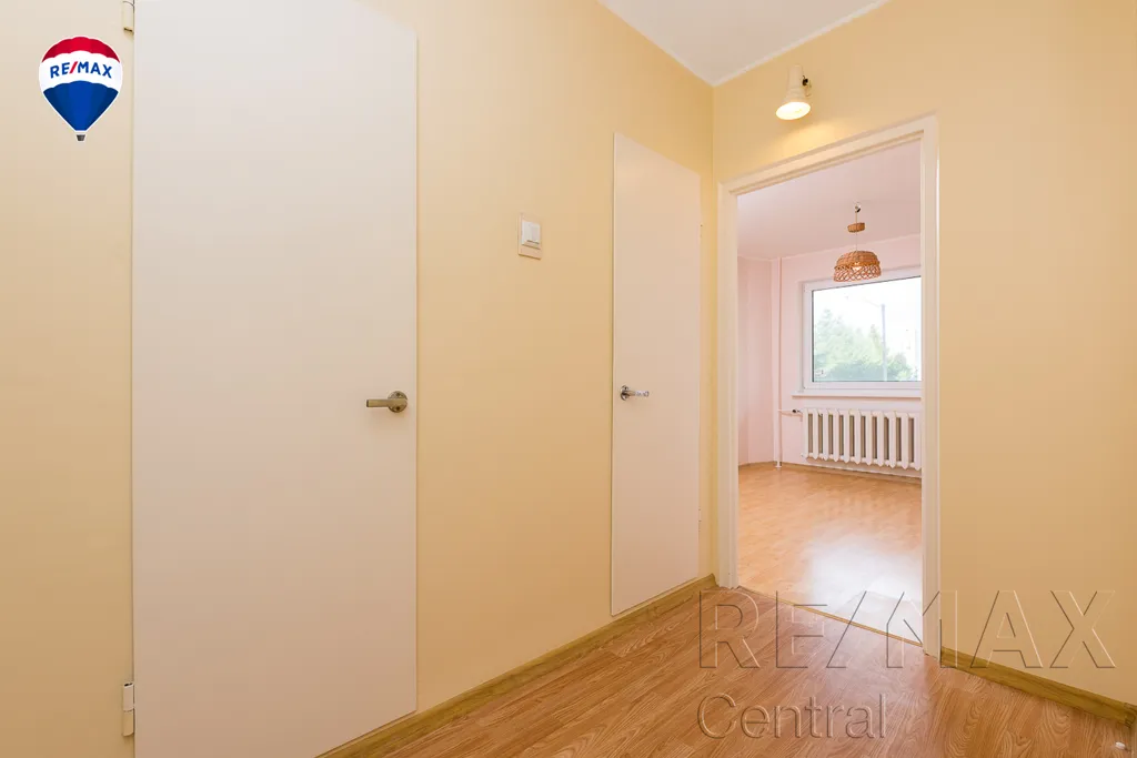 hallway_entrance