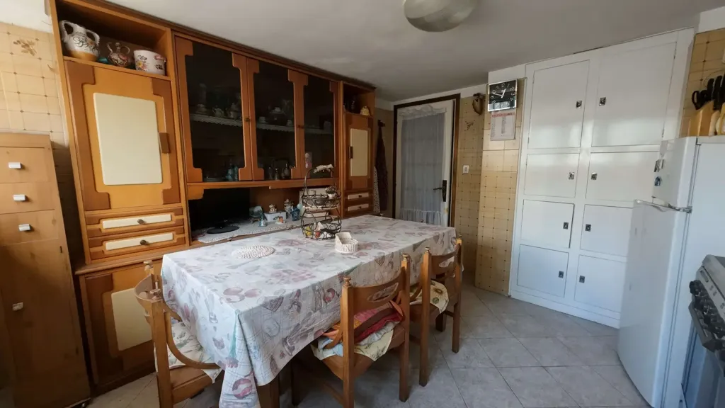 Söögituba - Spacious Trilocale with Central Location in Aosta
