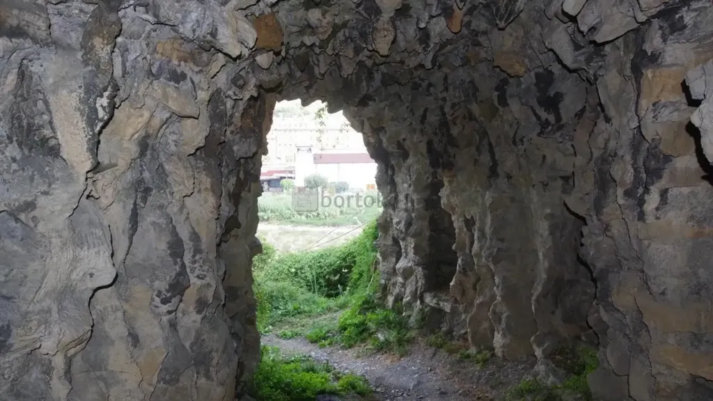 Toad - Spacious Apartment with Garden in Genoa
