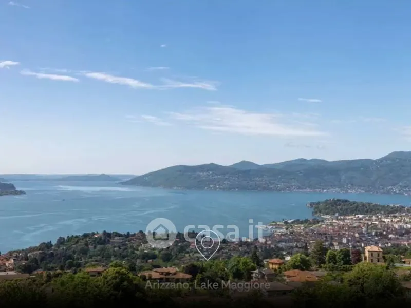 Duplex with Lake View in Arizzano