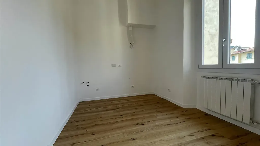 Toad - Rustic 3-Room Apartment with Balcony in Florence