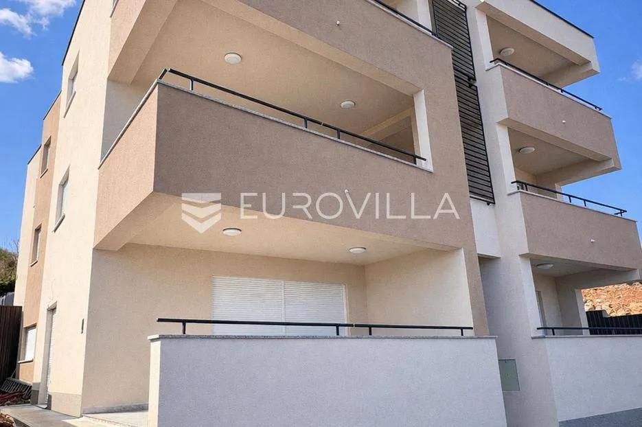 Esterno - Two-Bedroom Apartment with Sea View in Vinjerac