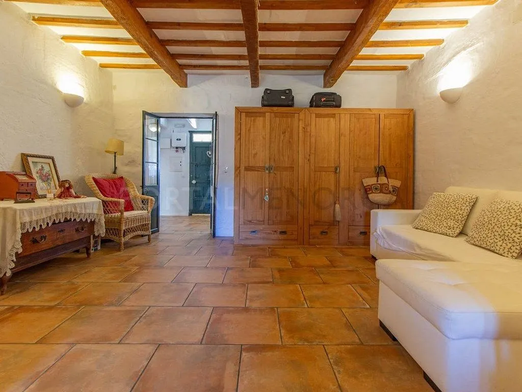Elutuba - Refurbished House with Pool near Sant Lluís