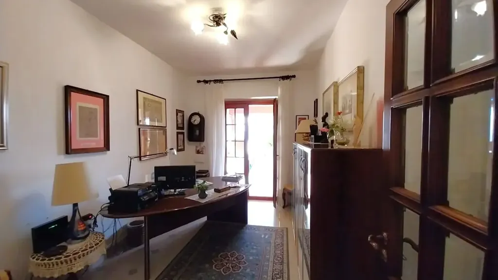 Bureau - Four-Level Villa with Sea Proximity in Cetraro