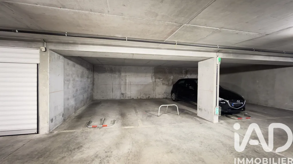 Garage - Parking Sécurisé en Résidence à Nice