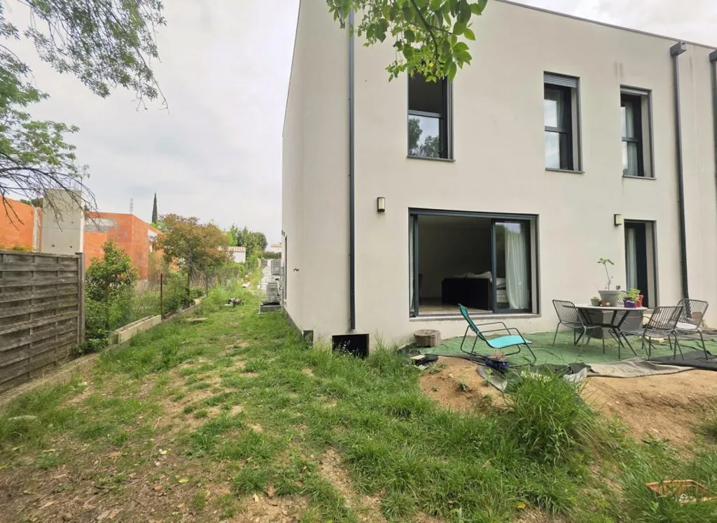 Giardino - Contemporary House with Garden in Juvignac