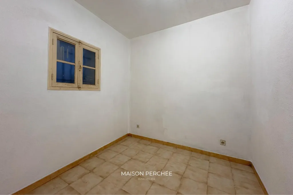 Toad - Studio with Parking in Draguignan