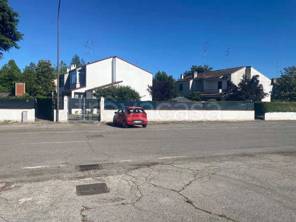 Välivaade - Villa with Private Garden in Lido degli Scacchi