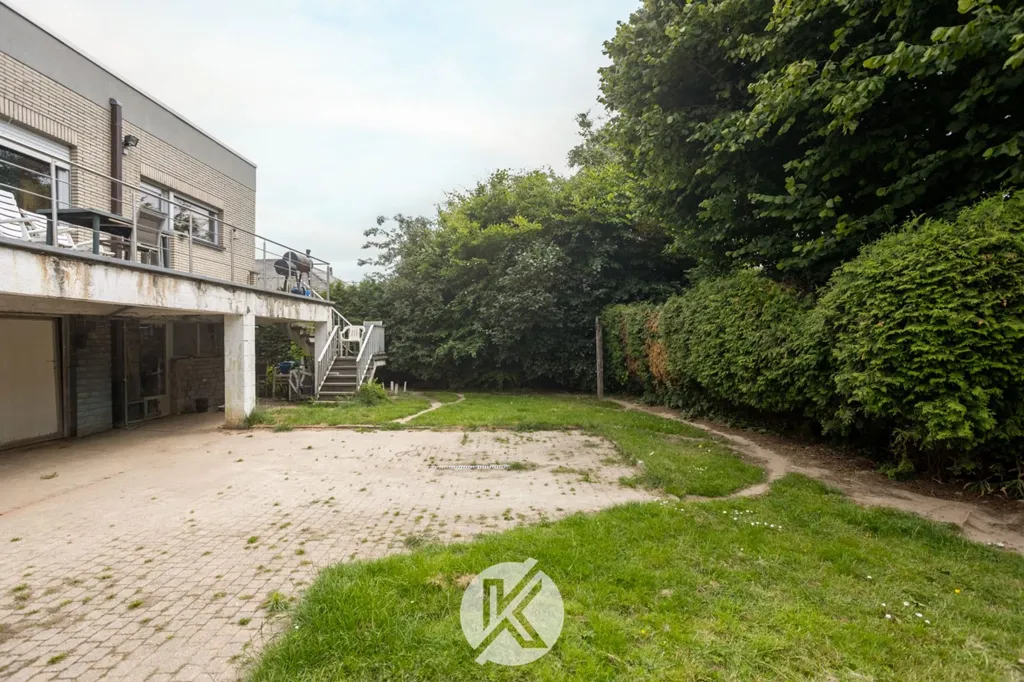 Aed - Detached Bungalow with Potential in Lede