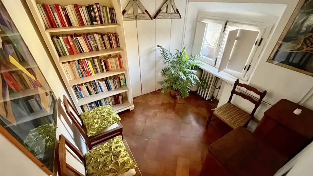 Kabinet - Prestigious Penthouse in Florence