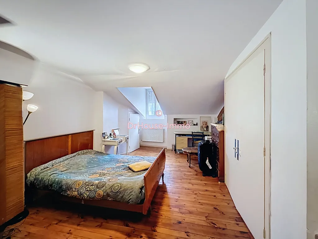 Magamistoad - Spacious Flat with Five Bedrooms in Saint-Etienne Centre
