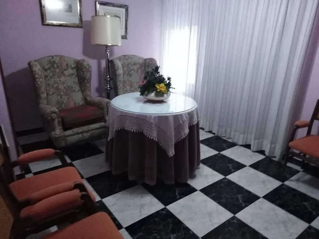 Salle à manger - Bright Apartment with Patio in Almansa