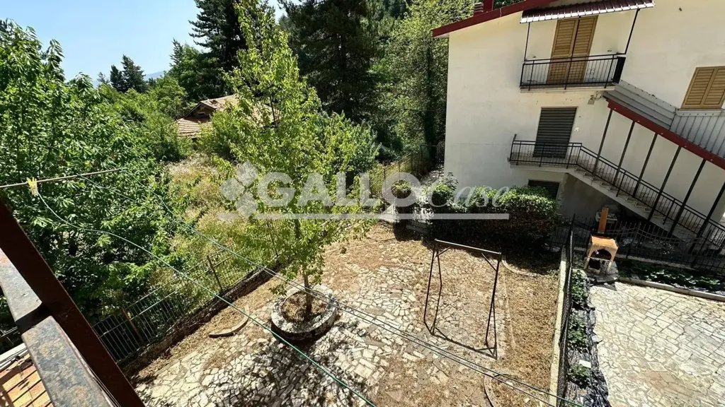 Garden - Villa with Multiple Apartments near Camigliatello Silano