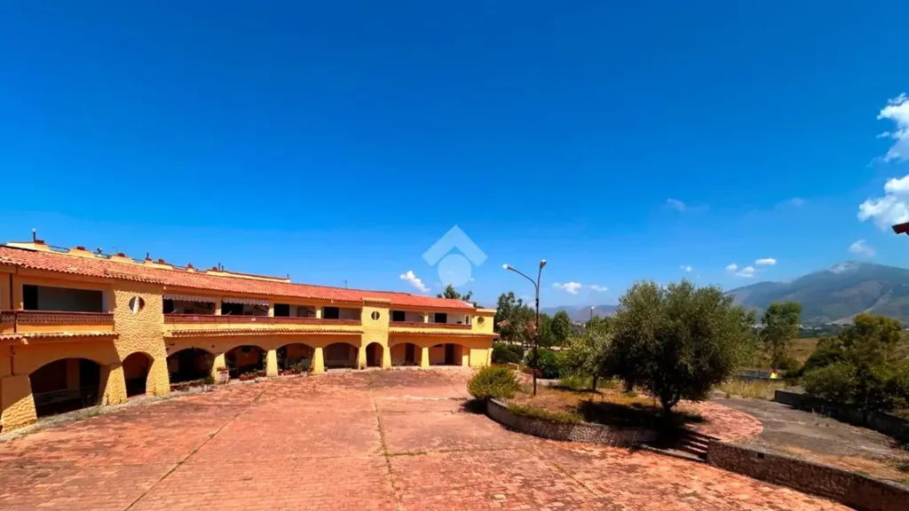Aed - First Floor Apartment with Terrace in Scalea