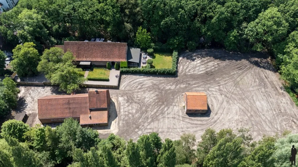 Vue aérienne - Domaine 'Klein Hoef' avec Brasserie à Retie