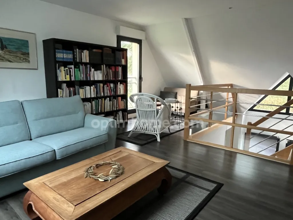 Living Room - Contemporary House with Garden in Honfleur Heights