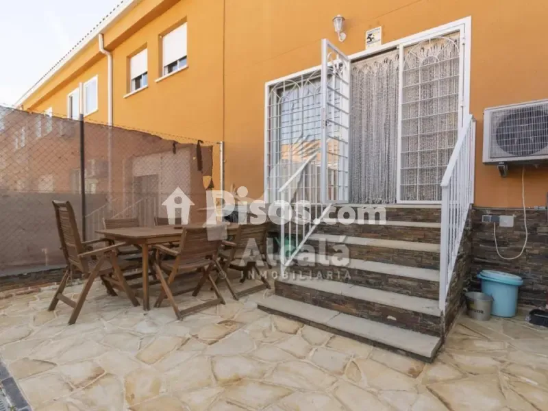Terrasse - Adosado with Jacuzzi in Torrejón del Rey