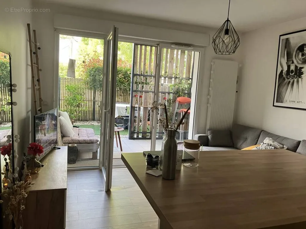 Sala da pranzo - Charming T2 with Balcony in Pessac