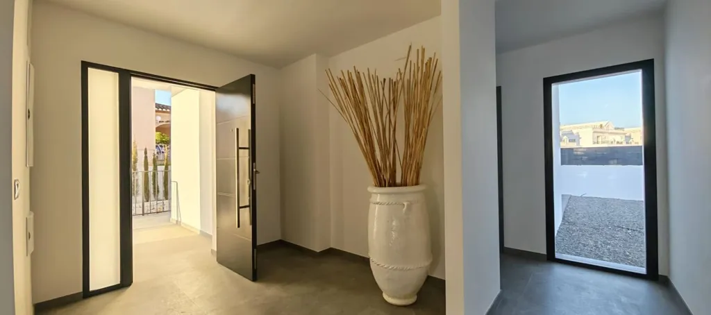 Esik - New Villa with Private Pool in La Nucia