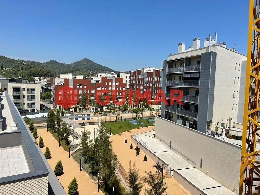 Balcon - Modern Flat with Parking in Ronda Sant Ramon