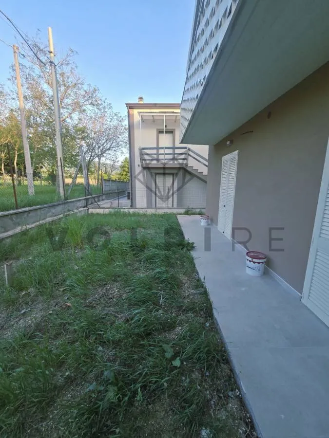 Aed - New Trilocale with Private Garden in Assisi