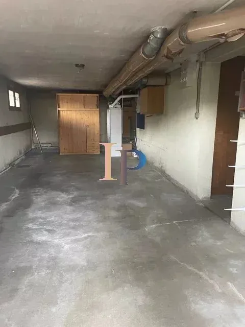 Garage - Chalet with Pool in Charlieu