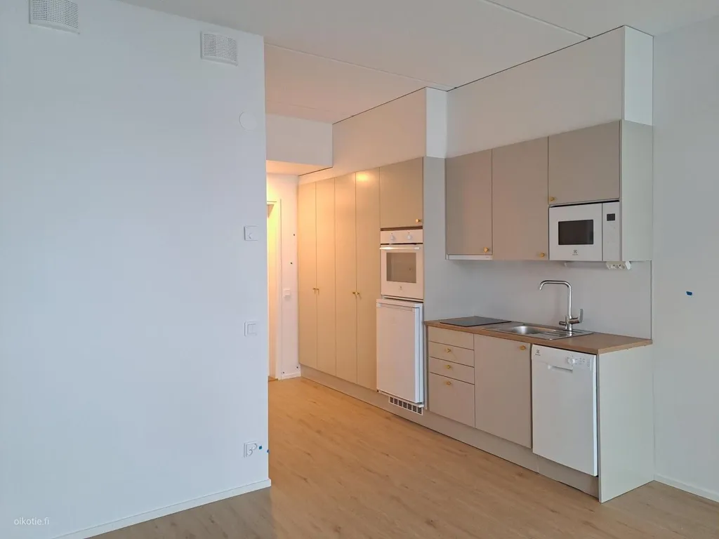 Köök - Modern Flat with Glazed Balcony in Vantaa