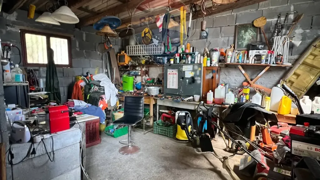 7-room house in IT