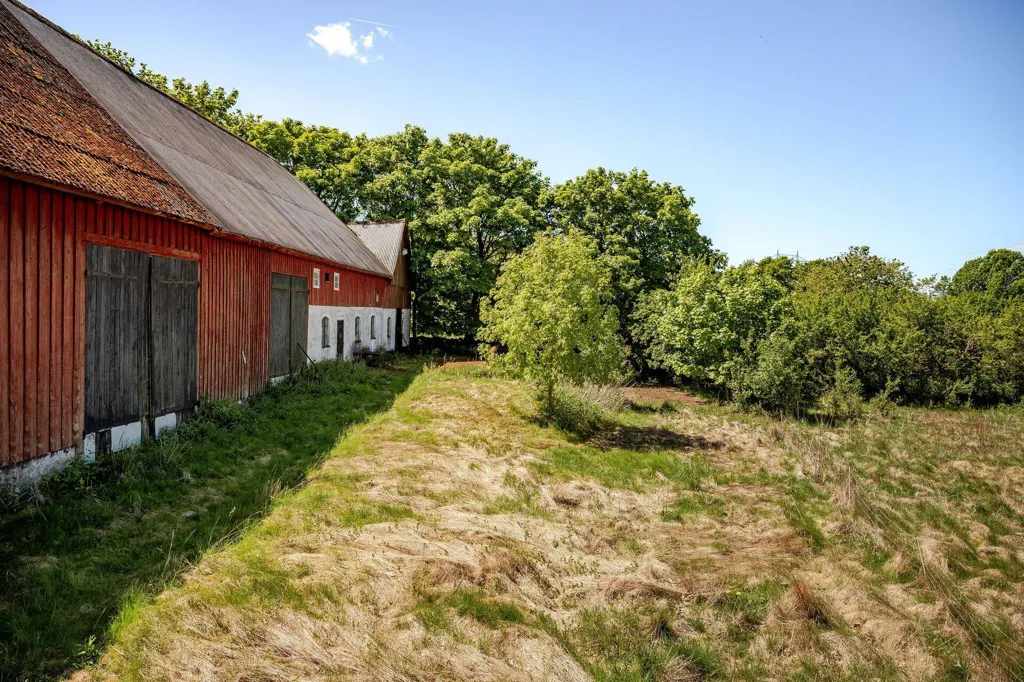 Välivaade - Rustic Farmhouse with Large Garden in Hörby