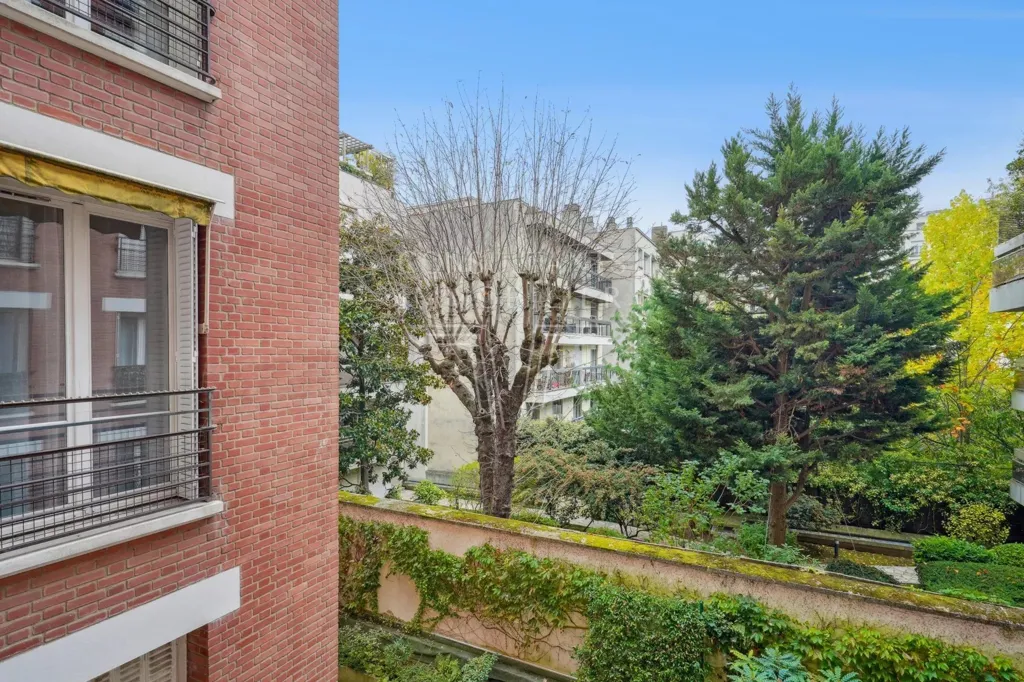 4-toaline korter asukohas Neuilly-sur-Seine
