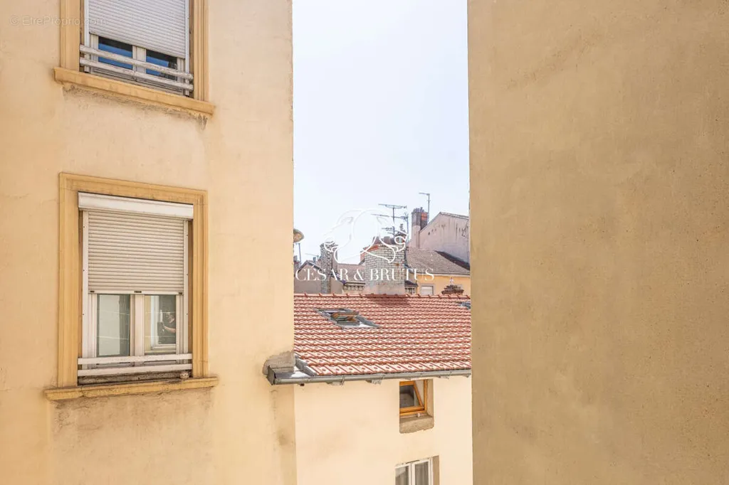 Rõdu - Studio with Courtyard View in Lyon-9e