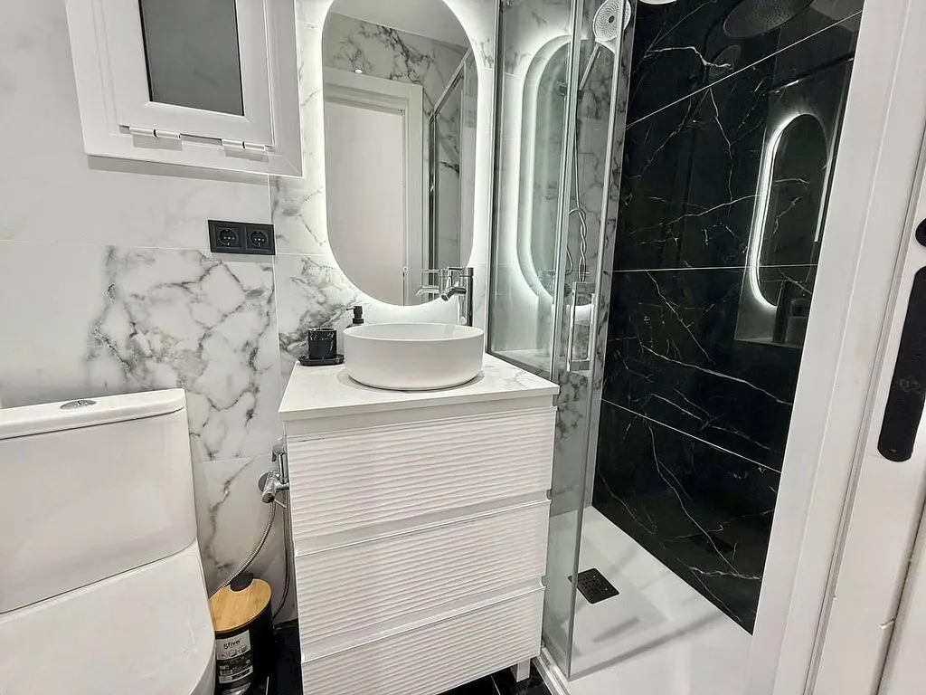 Salles de bain - Flat with Terrace in Aluche, Madrid
