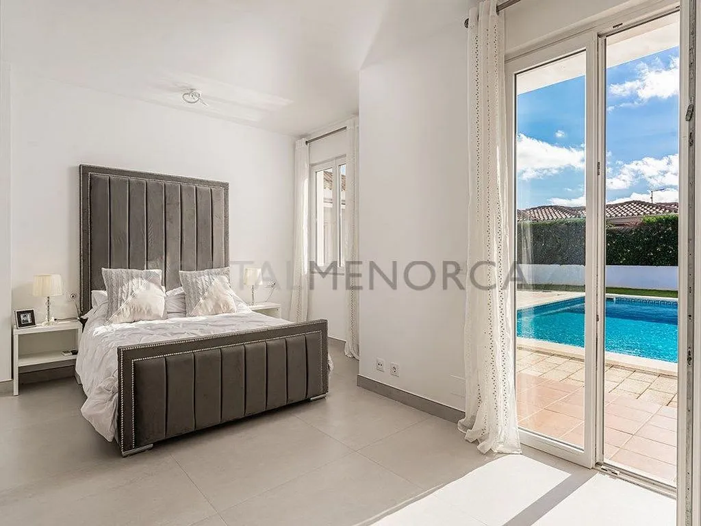 Chambres - Contemporary Villa with Sea View in Cala Llonga