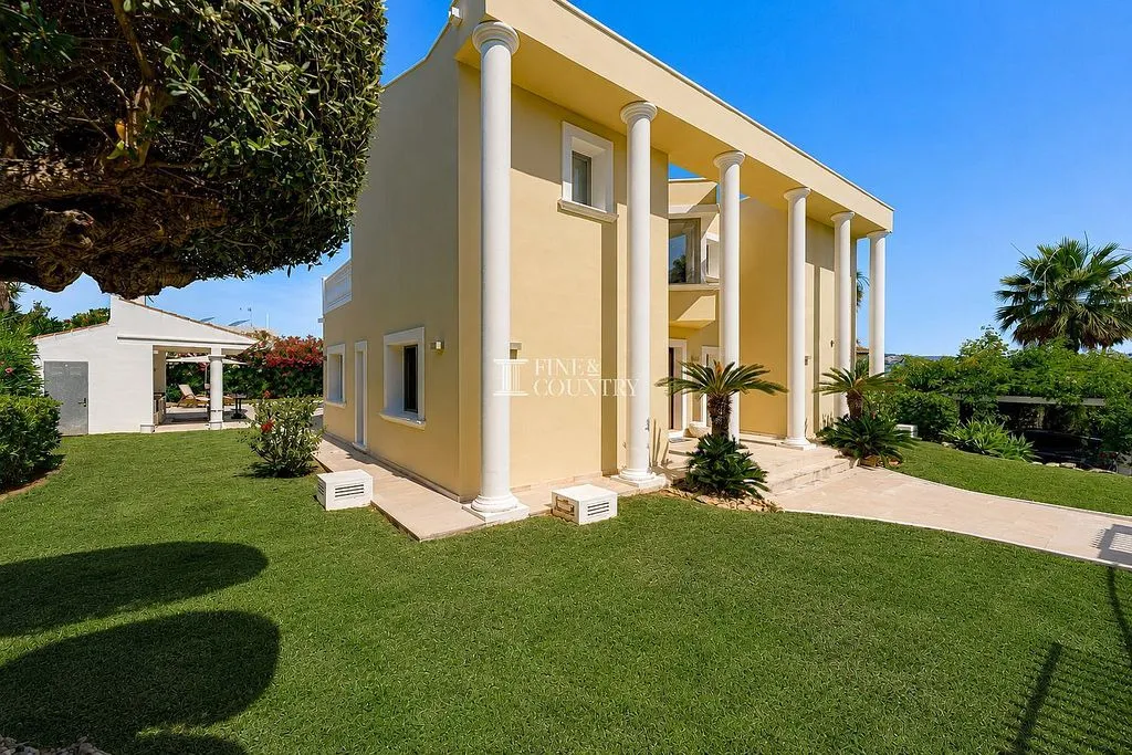 Extérieur - Chalet with Pool and Terrace in Adsubia