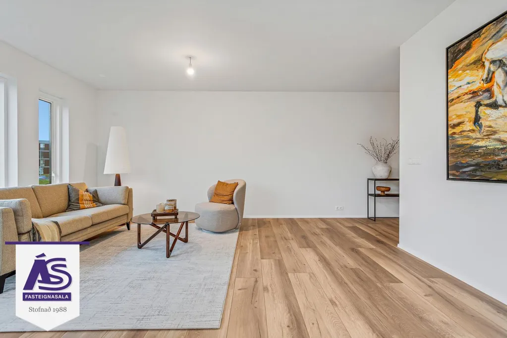 Soggiorno - New 2-4 Bed Apartments with Elevator in Skarðshlíð