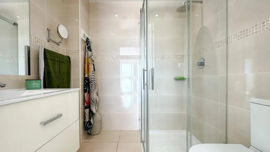 Salles de bain - Villa with Sea Views in Altea
