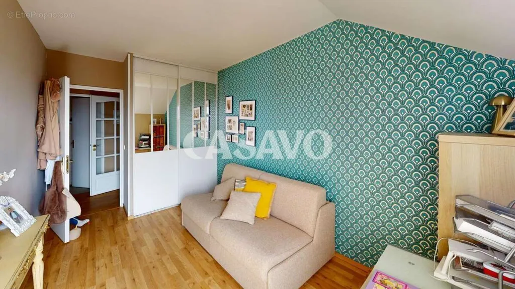 Séjour - Appartement 3 Pièces avec Balcon à Saint-Ouen-l'Aumône