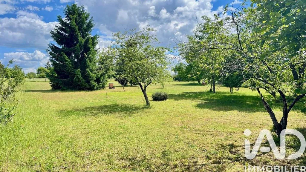 Garden - Constructible Plot near Amboise