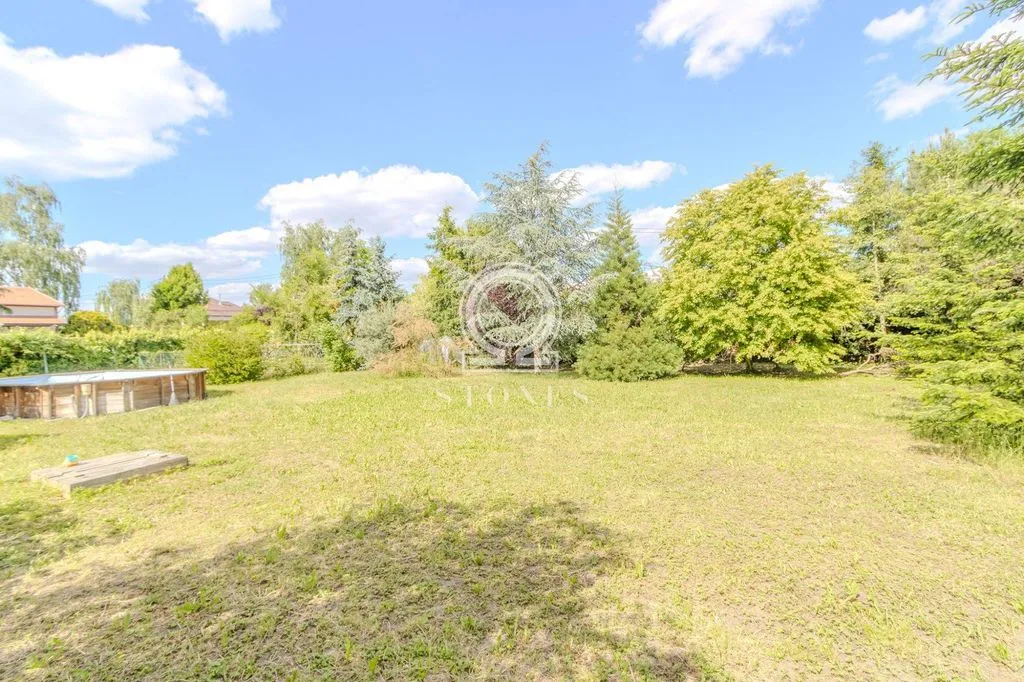Aed - Buildable Land with Green Setting in Bougival