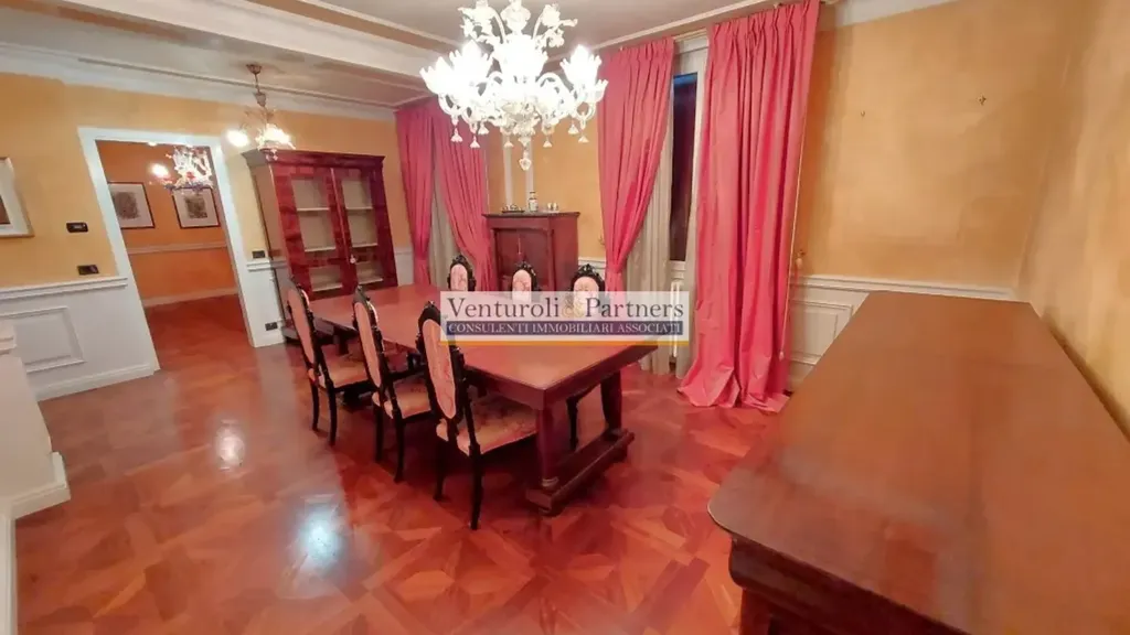 Salle à manger - Liberty Villa with Terraces in Brescia