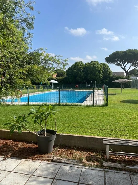 Piscine - Detached House with Private Pool in Bollullos de la Mitación