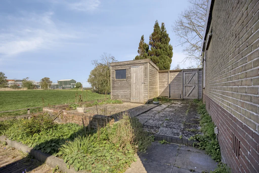 Aed - Bungalow with Water View in Oosthuizen