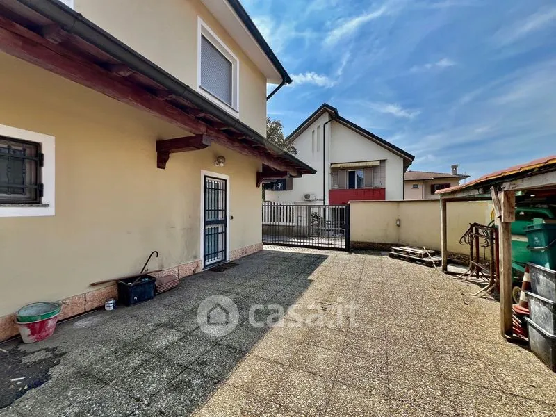 Jardin - Bifamiliar Villa with Private Garden in Vailate